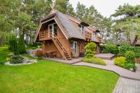 "VILA DEVA" in Pervalka: Rooms with kitchenettes, amenities, terraces, separate entrances, exclusive yard