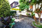 Molas Guest House - 2