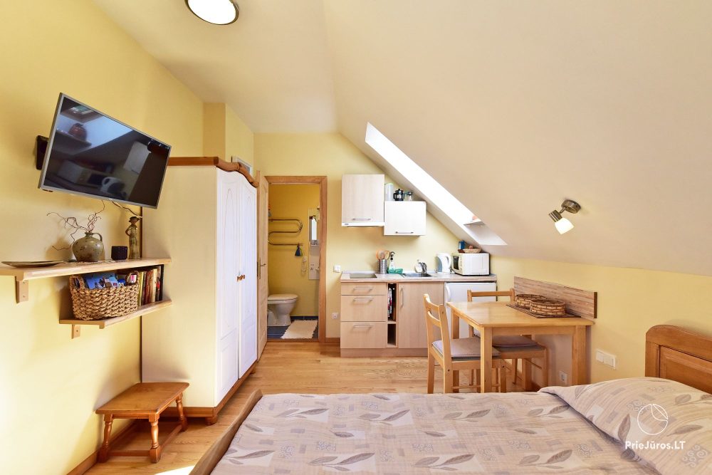 Single-room apartment on the 1st floor with a separate entrance (for 2 persons) - "Pie"