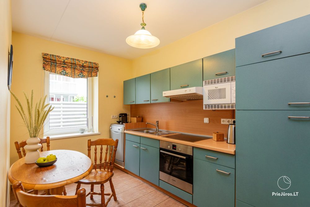 Уютный коттедж Family Inn с террасой