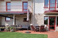 Уютный коттедж "Family Inn" с террасой