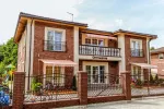 In Kunigiskiai, in Villa Optimistas apartments, rooms with kitchenettes, terraces or balconies. Two bedrooms holiday house with terrace. - 4