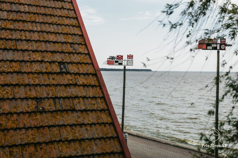 Hostel “El Nido” on the Shore of the Lagoon in Nida