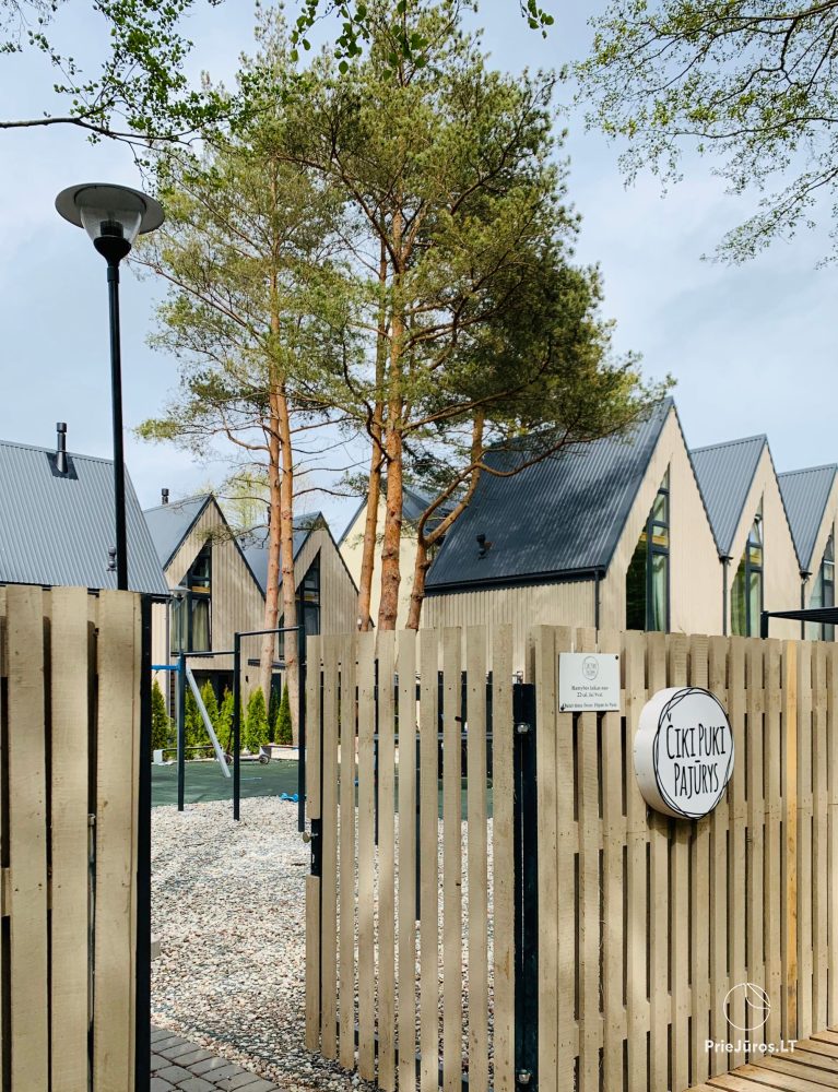 Kontininku apartment с бассейном возле леса в Кунигискяй