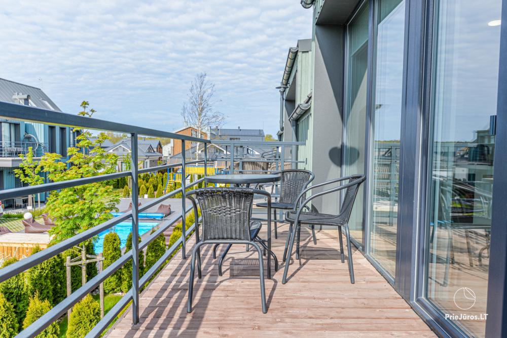 Vaivorykstes apartment with pool