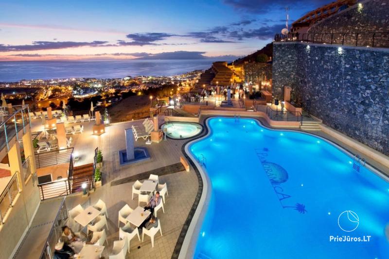Kn Aparthotel Panorámica is a guest house in Tenerife