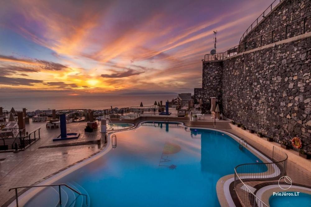 Kn Aparthotel Panorámica - это гостевой дом на Тенерифе.