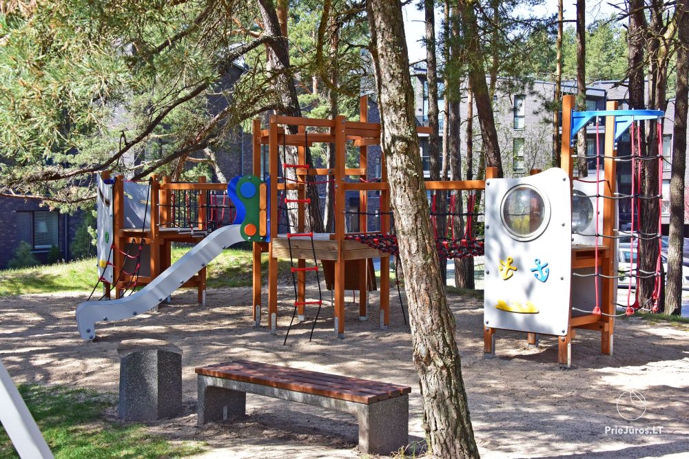 Новые, просторные апартаменты «Palangos Vilnene» в окружении соснового леса, недалеко от моря с кондиционером и просторными террасами с видом на сосновый лес и морe