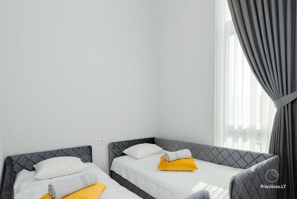 Коттедж Dream в новом комплексе J7 в Мончишкес. Есть бассейн, детская площадка