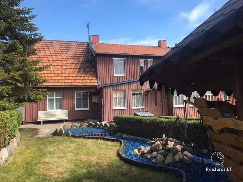 Apartment with yard for rent in Juodkrante
