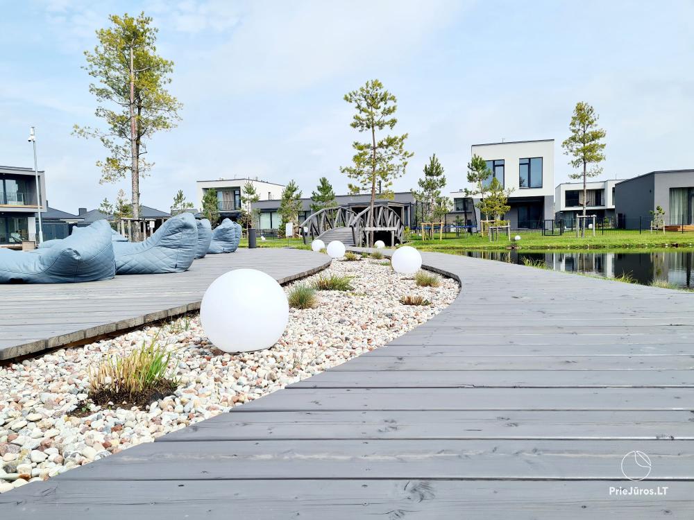 Домик «Light Home» - Mano jūra 1, Kunigiškiai – с террасой, двориком у подогреваемого бассейна, джакузи