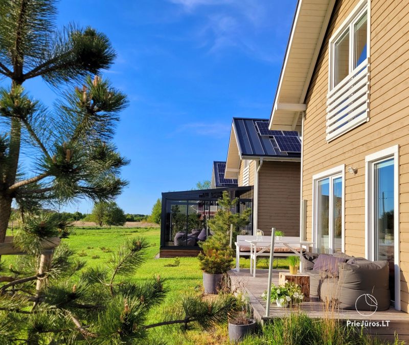 Два уютных дома в Швянтойи: SunnyHouse и Baltic Breeze House