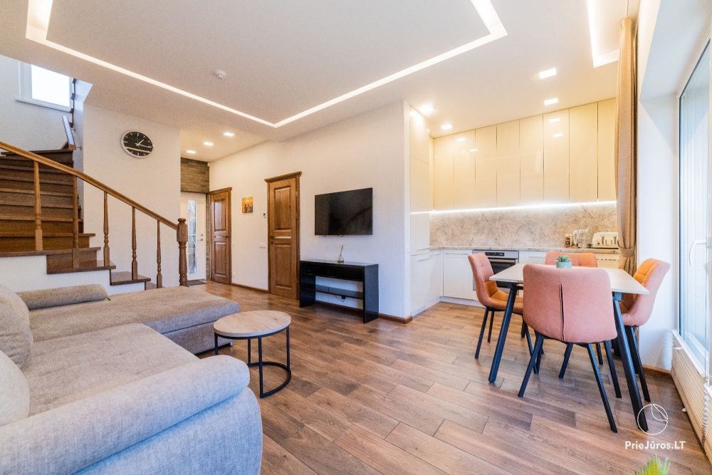 Cottage with all amenities. Glazed terrace, yard - 1