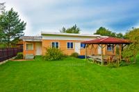 Holiday cabins and house for rent in homestead near Sventoji