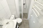 Guest house Juoda balta in Kunigiskiai - 2