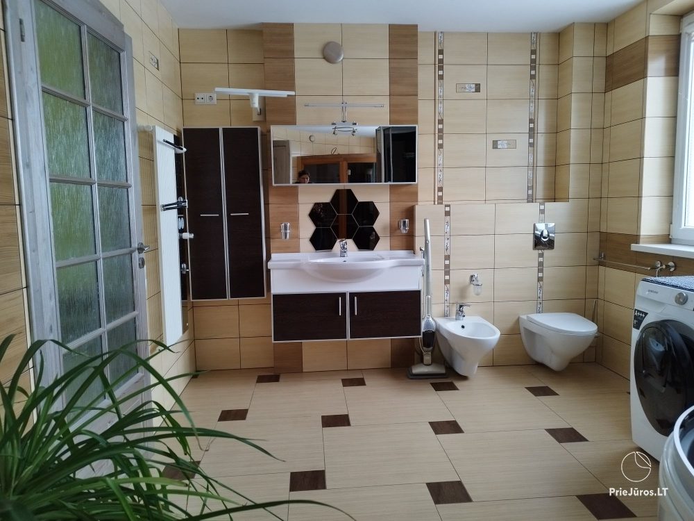 Seaside Breeze Cottage in 1 Melnragė, right by the sea