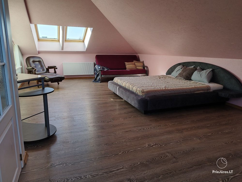 Seaside Breeze Cottage in 1 Melnragė, right by the sea