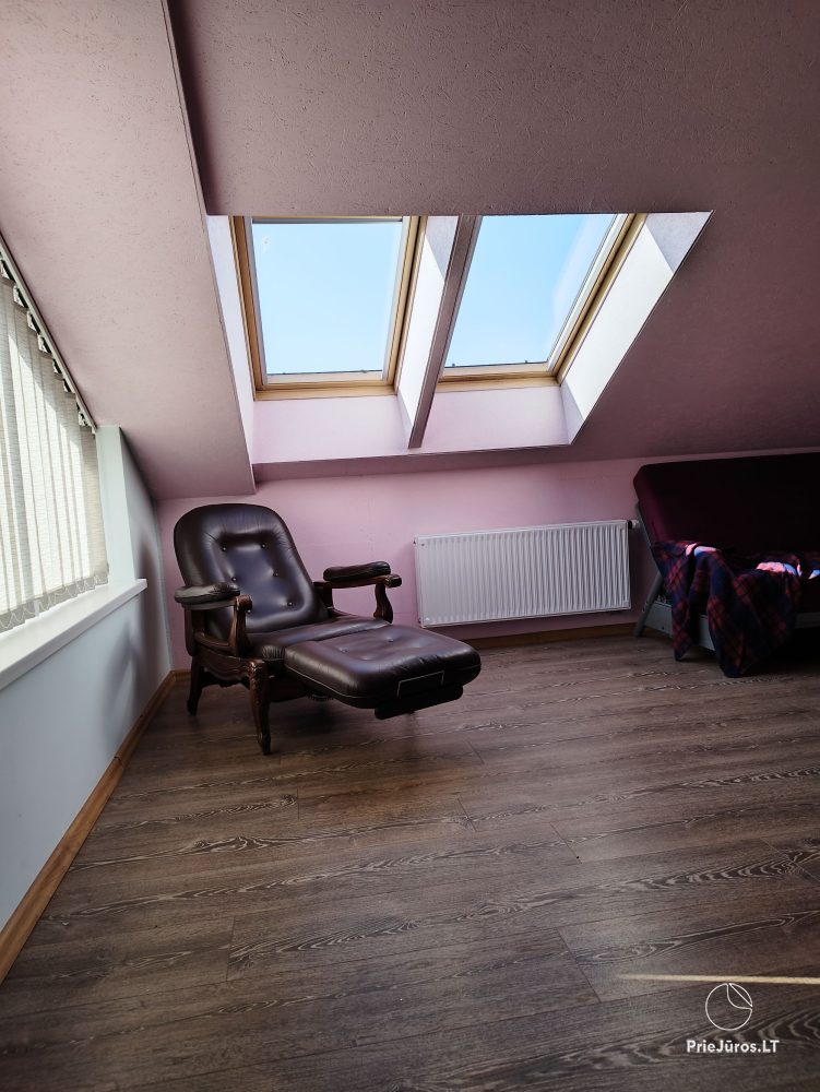 Seaside Breeze Cottage in 1 Melnragė, right by the sea