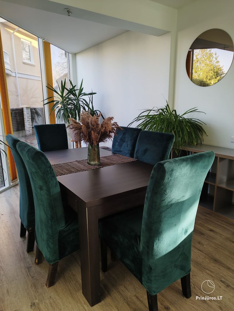 Seaside Breeze Cottage in 1 Melnragė, right by the sea