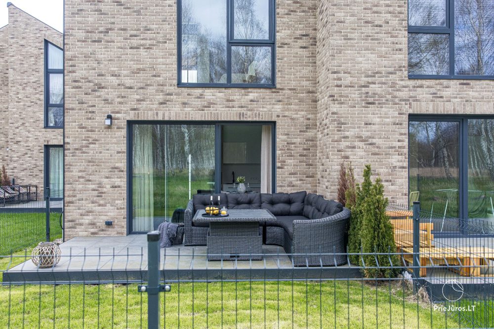 Fabula home - Monciškės - 2-bedroom, spacious cottage with a terrace for four, in the new J7 Beržas complex with pools, saunas, and barbecue