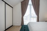 Lyrika home - в Монцишкес - просторный коттедж с террасой на четыре человека, 2 спальни, в новом квартале J7 Beržas с бассейнами, саунами и барбекю