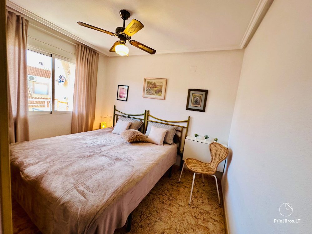 Flat with large terrace and pool in Alicante