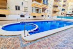 Flat with large terrace and pool in Alicante