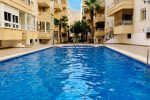 Flat with large terrace and pool in Alicante - 2