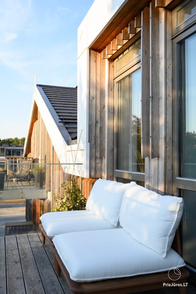 New three-bedroom apartments in Nida