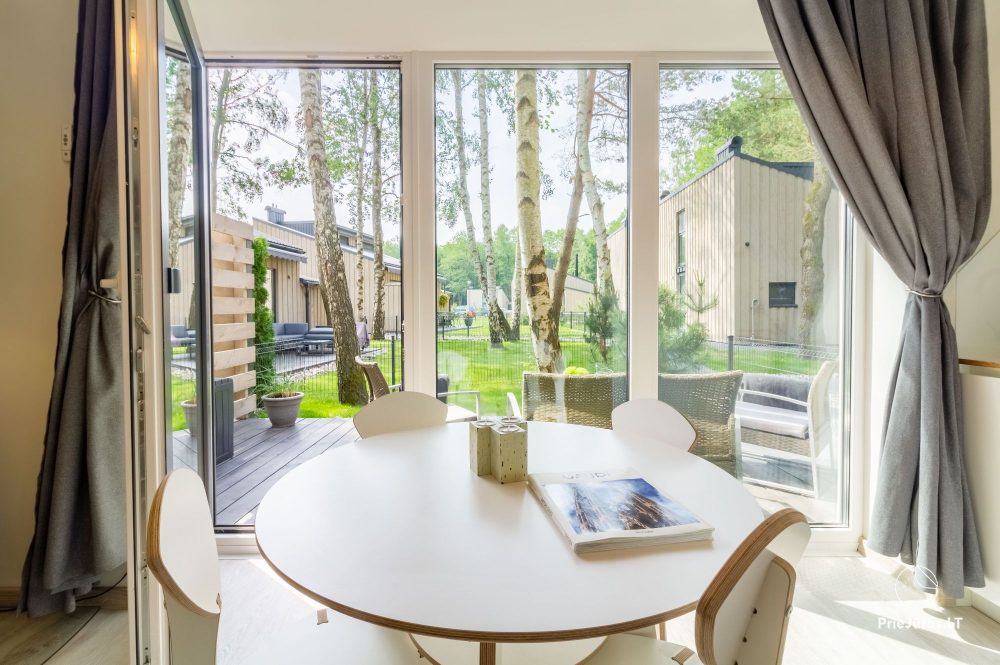 Family Beach House with heated pool in Kunigiskiai