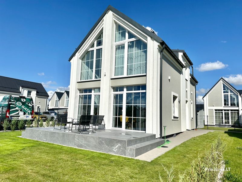 Baltas Krantas - luxury house for rent in Kunigiskiai