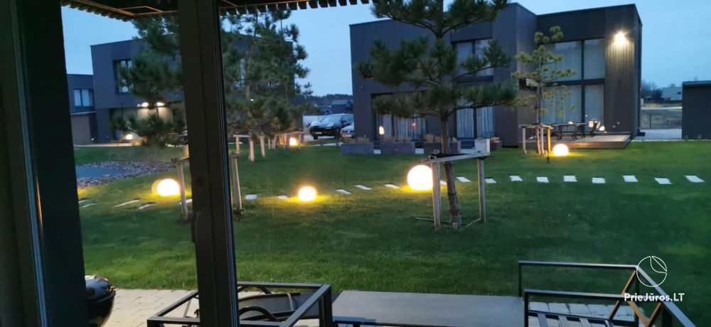 2-room apartment for rent with private terrace, parking space, storage room.