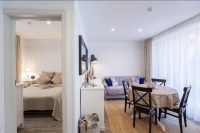 Fairy Tales of the Sea. Cozy first-floor apartment is perfect for up to 4 guests!