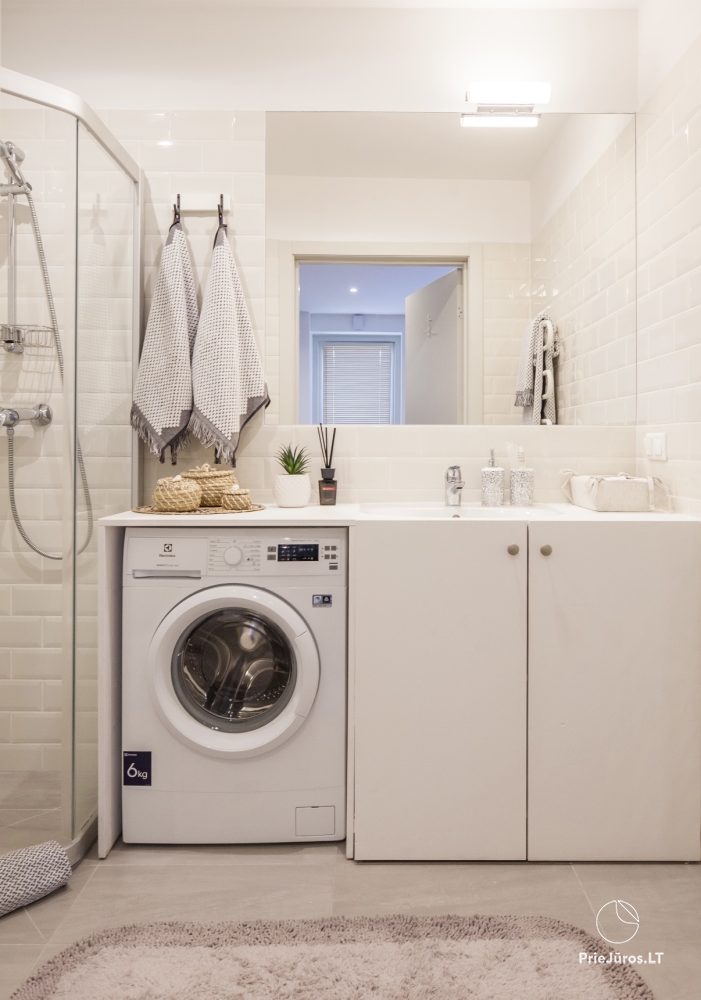 Fairy Tales of the Sea. Cozy first-floor apartment is perfect for up to 4 guests!