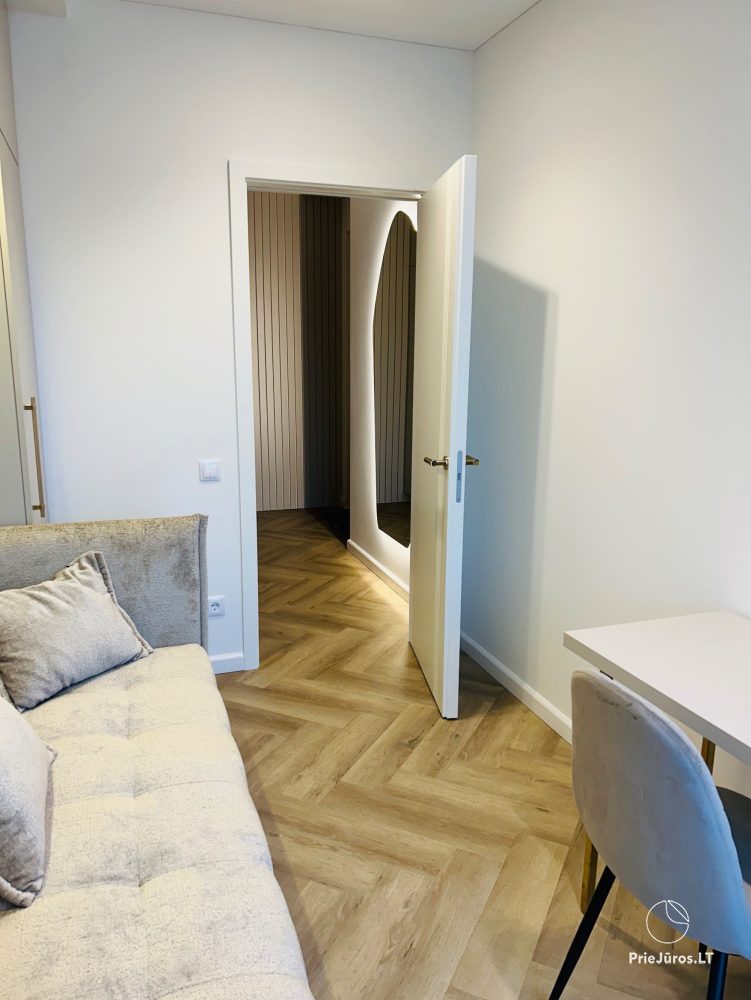 Park Apartments in Central Klaipėda. New, Cozy 3-Room Apartment with Lake View, Near the Old Town.