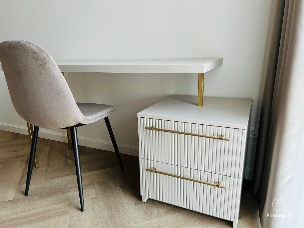 Park Apartments in Central Klaipėda. New, Cozy 3-Room Apartment with Lake View, Near the Old Town.
