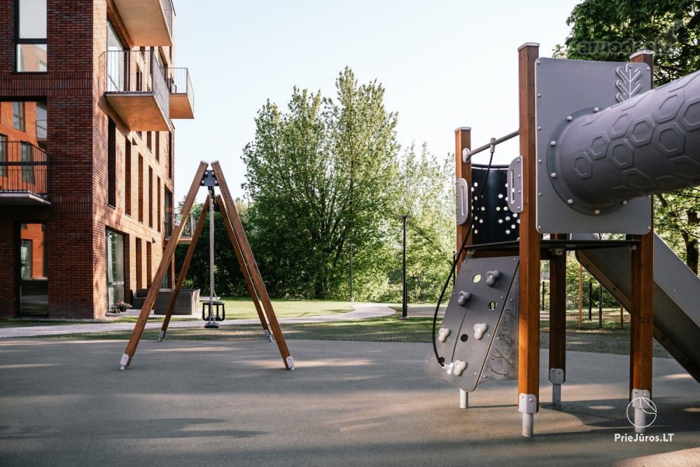 Park Apartments in Central Klaipėda. New, Cozy 3-Room Apartment with Lake View, Near the Old Town.