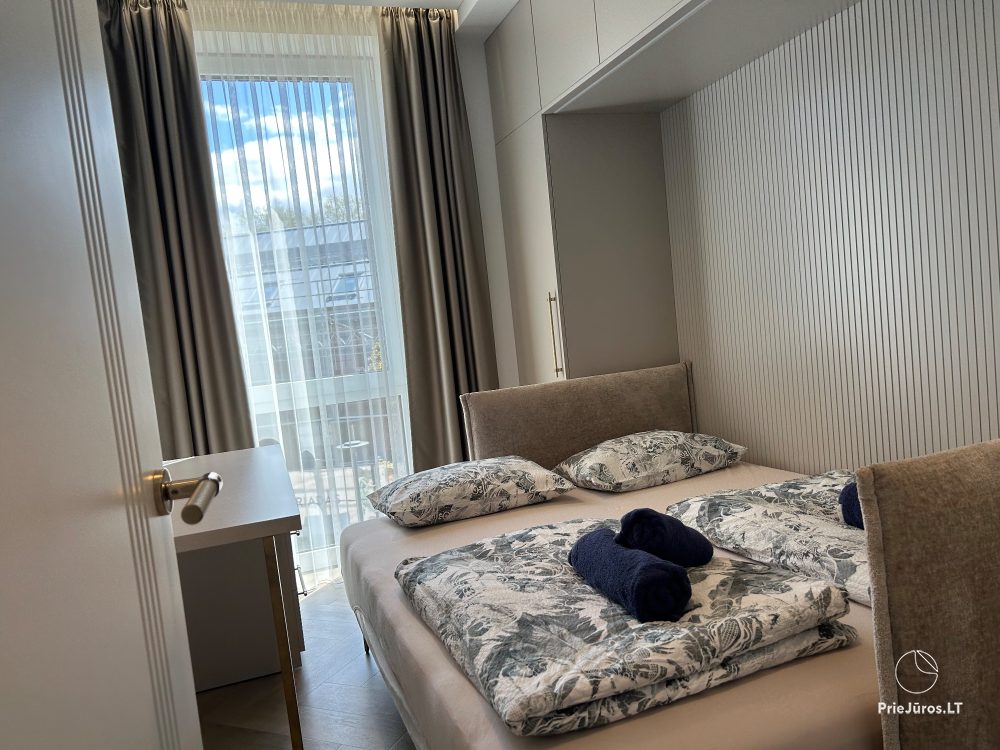 Park Apartments in Central Klaipėda. New, Cozy 3-Room Apartment with Lake View, Near the Old Town.
