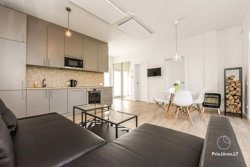 Аренда дома в Кунигишкяй с террасой и массажной ванной.