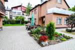 Summerhouse and separate apartment for rent in Palanga