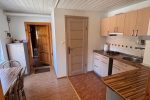 Studio apartment in Nida: on the ground floor, overlooking the lagoon, an arbor with garden furniture in the yard - 6