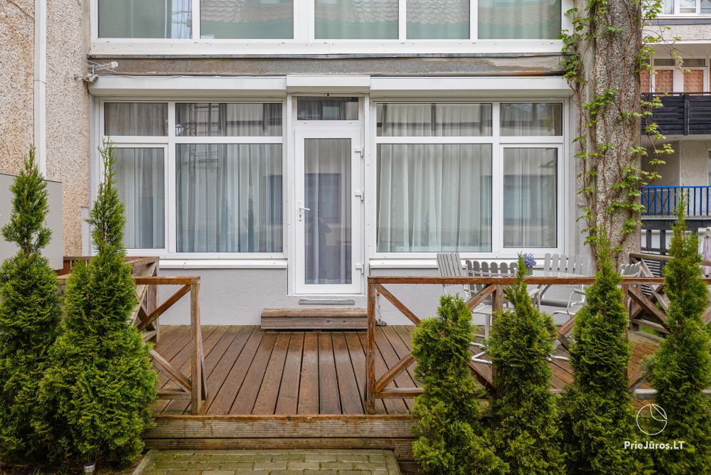 1 and 2 rooms apartments in Nida. The ground floor, 500 meters to the sea