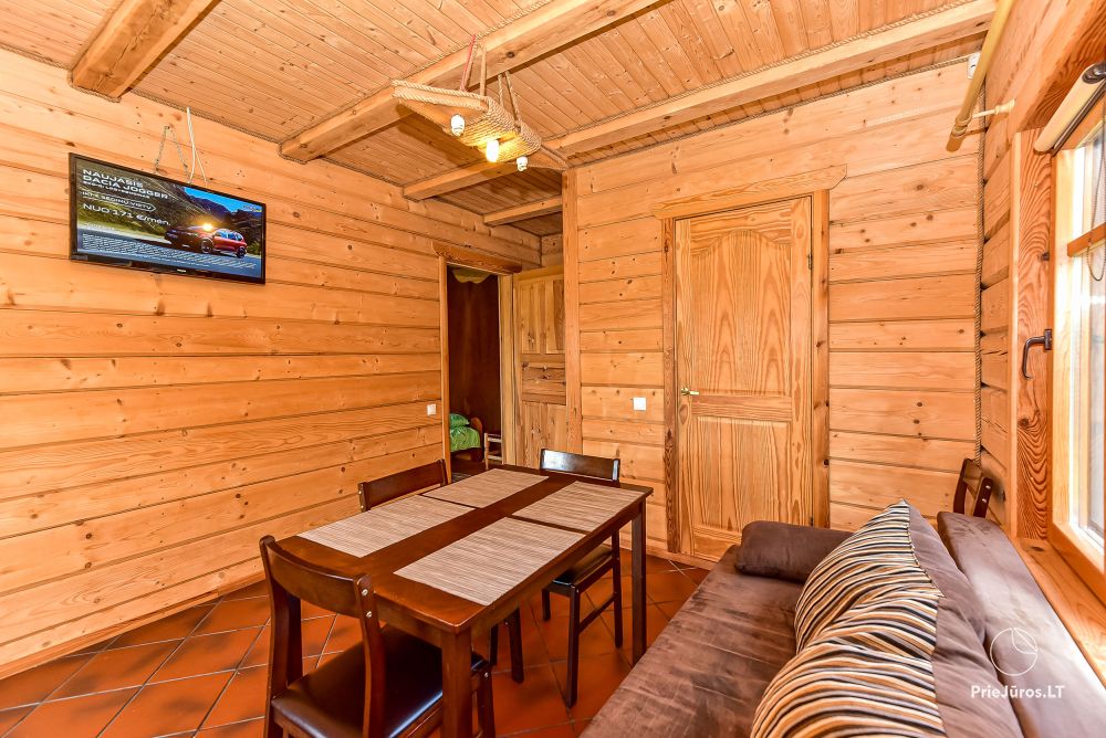 Two rooms apartment and rooms for rent in Sventoji, in wooden house