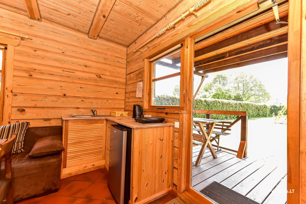 Two rooms apartment and rooms for rent in Sventoji, in wooden house