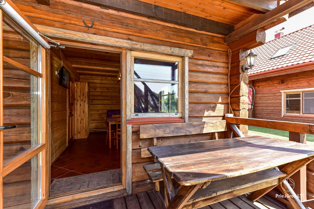 Two rooms apartment and rooms for rent in Sventoji, in wooden house