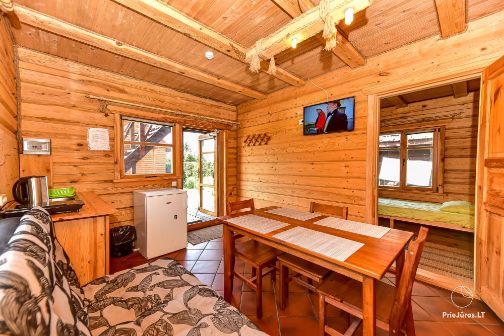 Two rooms apartment and rooms for rent in Sventoji, in wooden house