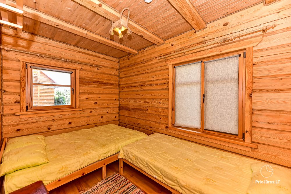 Two rooms apartment and rooms for rent in Sventoji, in wooden house