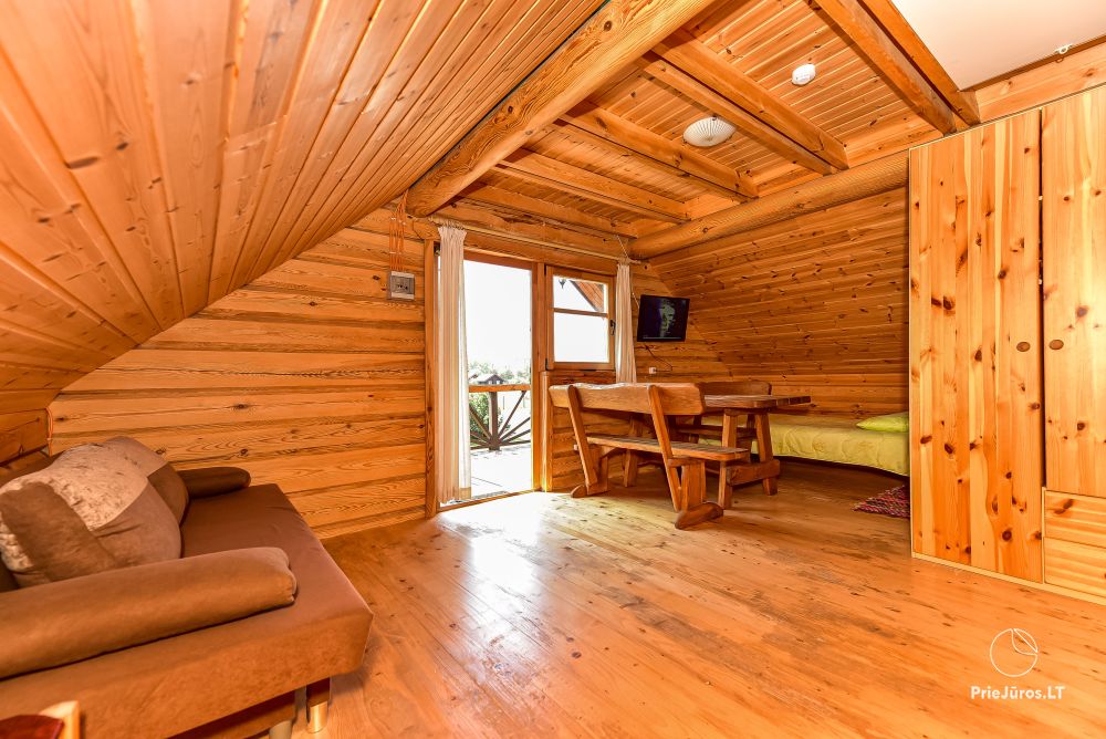 Two rooms apartment and rooms for rent in Sventoji, in wooden house