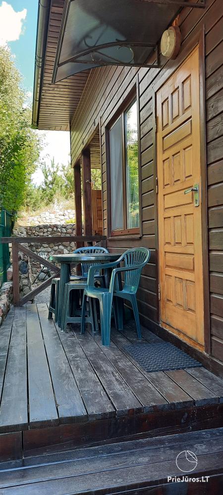 Studios in summer house near the sea