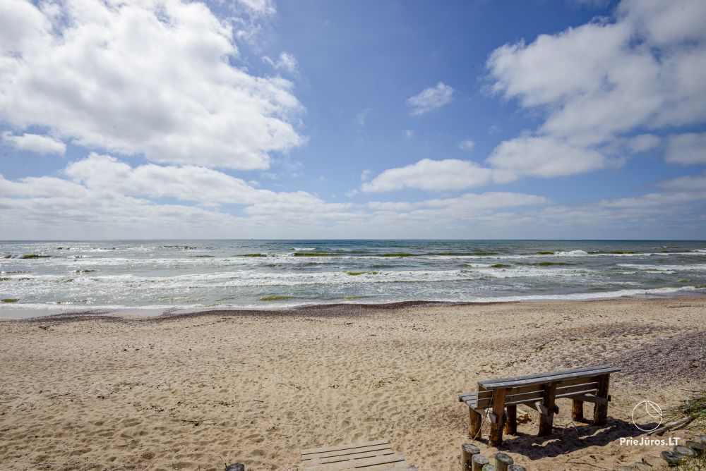 Sea-view rooms and holiday cottages for rent in Sventoj Kopa-Jūra